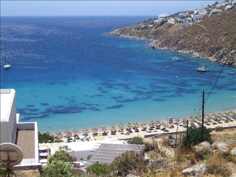 Kouros Hotel  Suites Mykonos: Psarou Beach in Mykonos