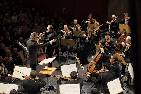 Vladimir Jurowski dirige Mozart, Odermatt Schubert Théâtre national Munich. corniste Pascal Deuber héros soirée.