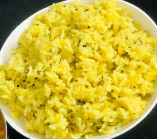 green-moong-dal-&-rice-khichdi-recipe-step-2(7)