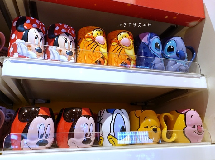 6 香港機場 迪士尼奇妙店 買達菲熊免進迪士尼樂園