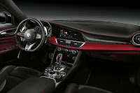 Alfa Romeo Giulia Quadrifoglio (2020) Dashboard