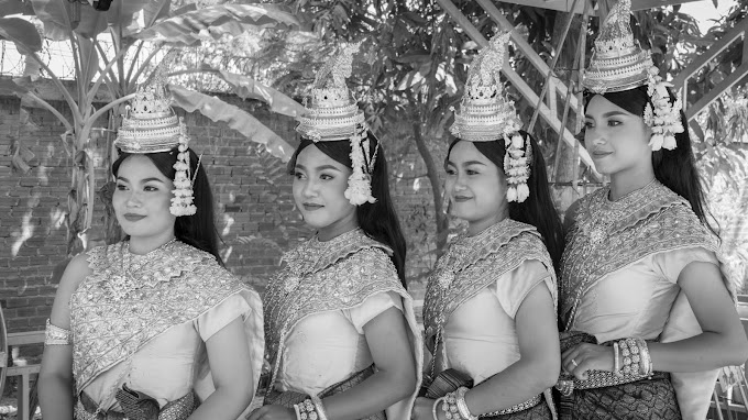 Cambodian Angels, the dancers