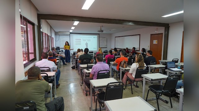 Escola de Governo abre inscrição para candidatos a instrutores externos