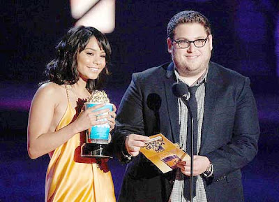 Vanessa Hudgens 18th Annual MTV Movie Awards Show Photos