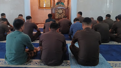 Jaksa dan Pegawai Kejati Sulsel Ikuti Siraman Rohani di Masjid Baitul Adli