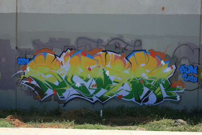 38 Graffiti Unik Keren dan Kreatif 