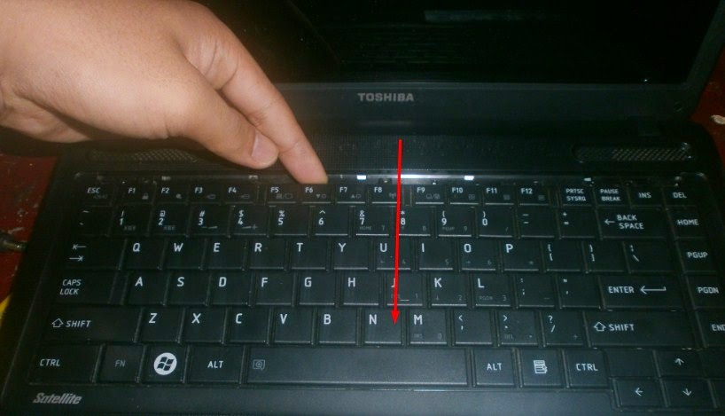 http://addinaldollar.blogspot.com/2014/11/cara-mudah-mengganti-keyboard-laptop.html
