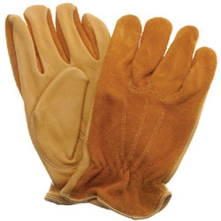 Los guantes son indispensables. Necesitas proteger tus manos de insectos, espinas, raíces, tierra