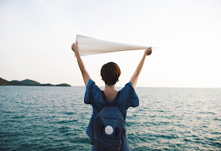 https://lifeisbeautifulwithblis.blogspot.com/2017/12/10-things-you-need-to-know-about-how-to-be-happy-Today.html