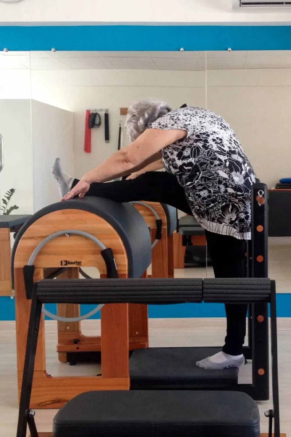 pilates maturidade alongamento