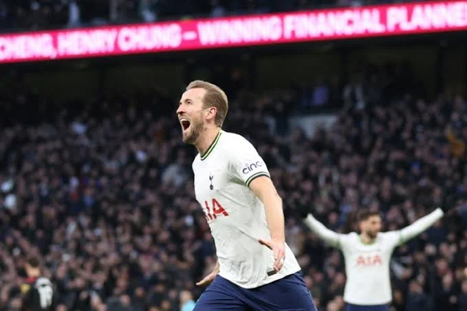 Harry Kane becomes Tottenham's all time top scorer