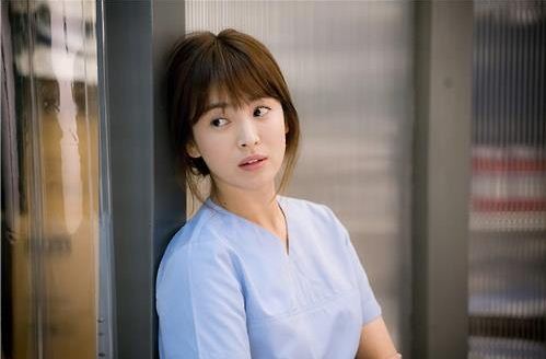 Song_Hye_kyo_Descendants_of_the Sun_Korean_drama