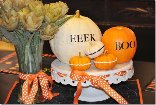 Pumpkins on platter