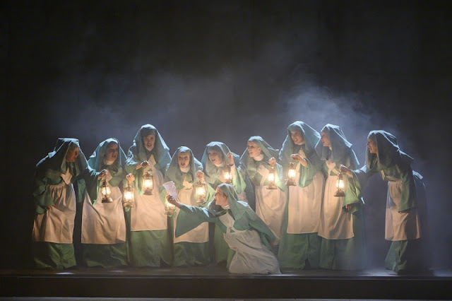 Verdi: Macbeth - English Touring Opera (Photo Richard Hubert Smith)