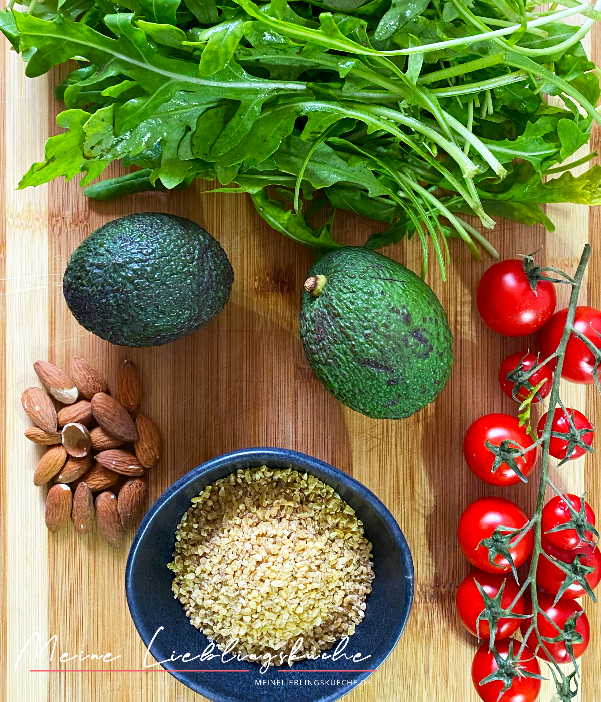 Zutaten für Bulgur mit Rucola-Tomaten-Salat und Avocado