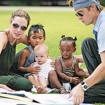 Angelina Jolie Brad Pitt With Kids