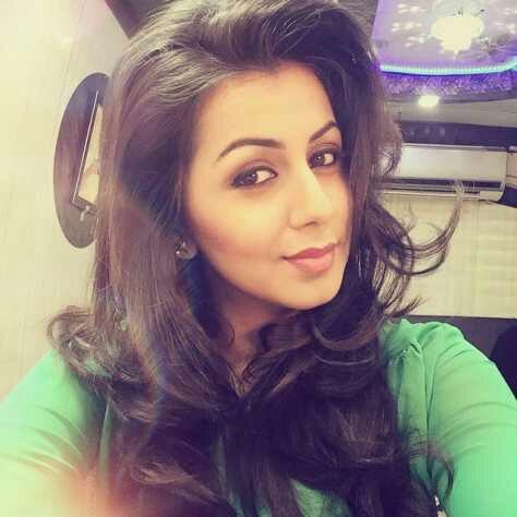 Nikki Galrani actress hd, hot,cute, spicy, navel, saree, sexy, unseen, profile photos and pictures