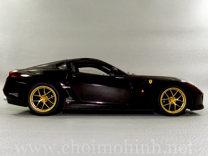 Ferrari 599 GTO Michael Mann 1:18 Hot Wheels side