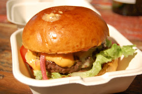 Patty & Bun Ari Gold burger 