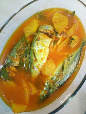 Asam rebus ikan + nenas