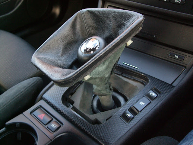 BMW E46 330d gear shift gaiter pulled up