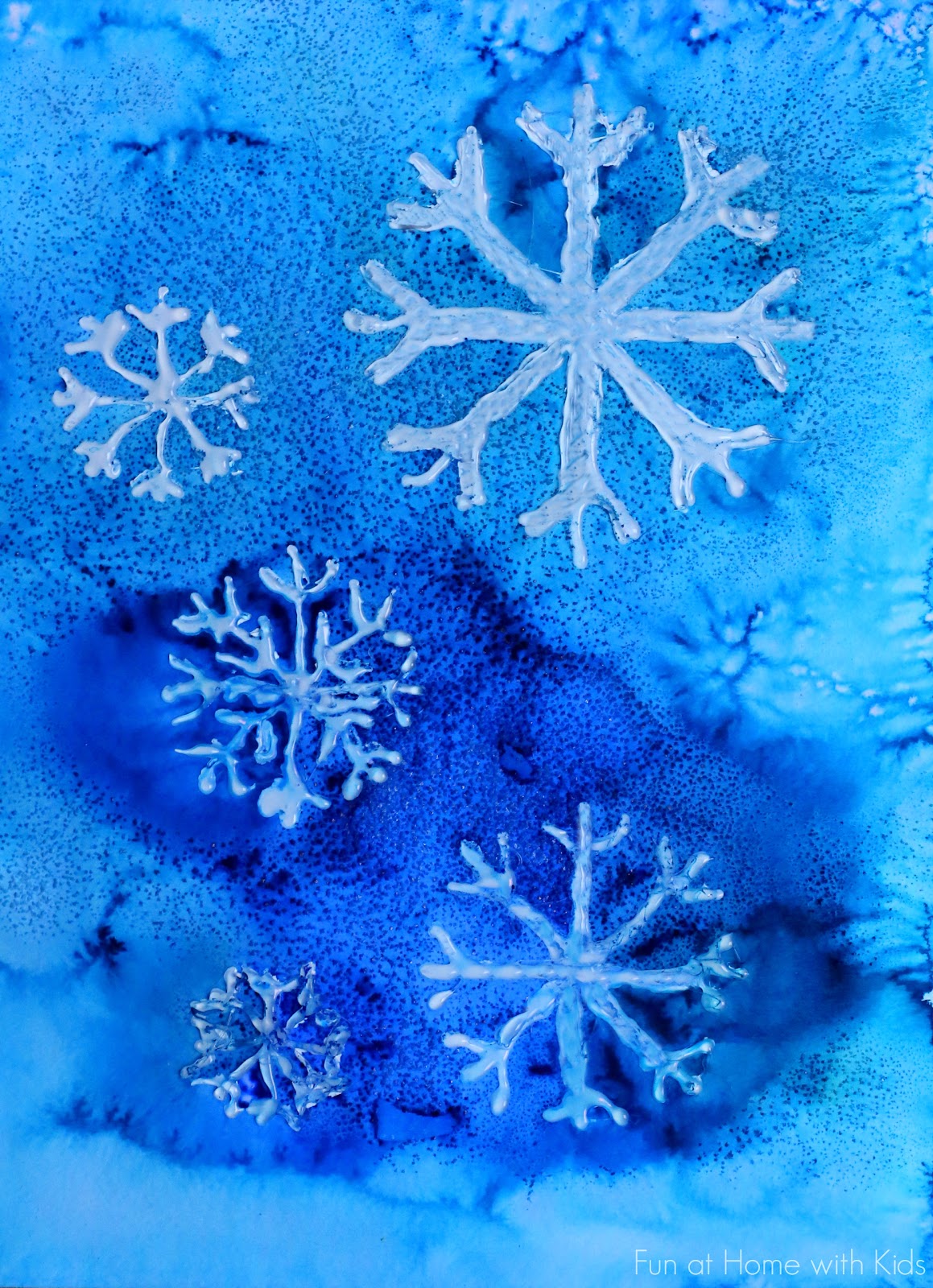 23 Easy Snowflake Crafts For Fun Winter Activities - Crafty Art Ideas
