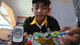 Panji Akbar.., Pencipta Charger tanpa listrik dari Indonesia....!!!