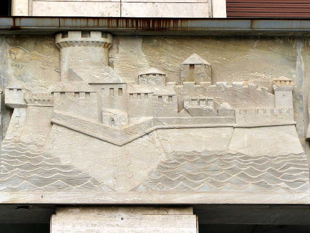 Bas-relief with the story of Livorno, Palazzo del Governo, Livorno