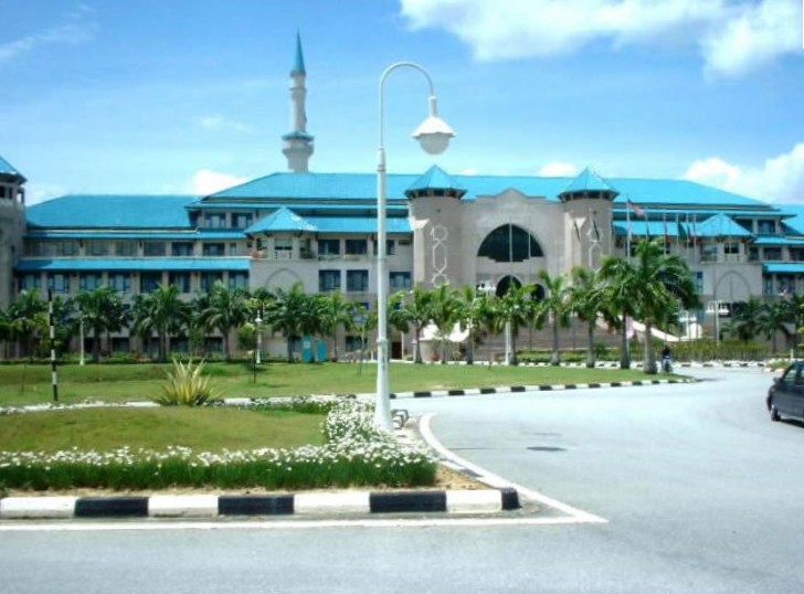 FuTuRe SciTecH: USIM dan UIAM.