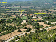 Sant Sadurní de Fonollet i els seus voltants des del Serrat de la Madrona