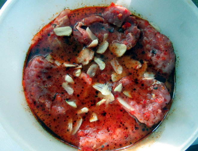 Pork tenderloin with bread, spinach and white bean dumplings by Laka kuharica: for the marinade, mix all the ingredients.  