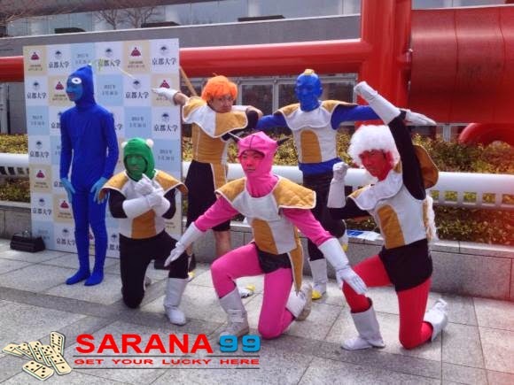 SARANA99 - COSPLAY MASSAL PERAYAAN KELULUSAN DI UNIVERSITAS JEPANG