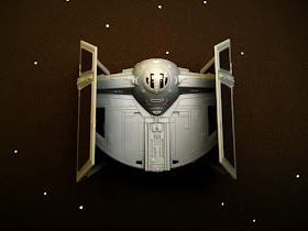 maqueta en miniatura para montar de la nave de Darth Vader