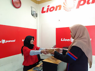 lion parcel karir, cek resi lion parcel beserta ,alamat lion parcel, call center lion parcel, contoh resi lion parcel, lion parcel tangerang,lion parcel cipondoh,lion parcel irigasi sipon,lion parcel irigasi