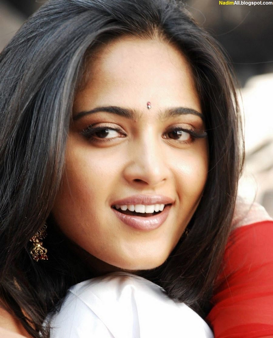 anushka-shetty-hot-2013