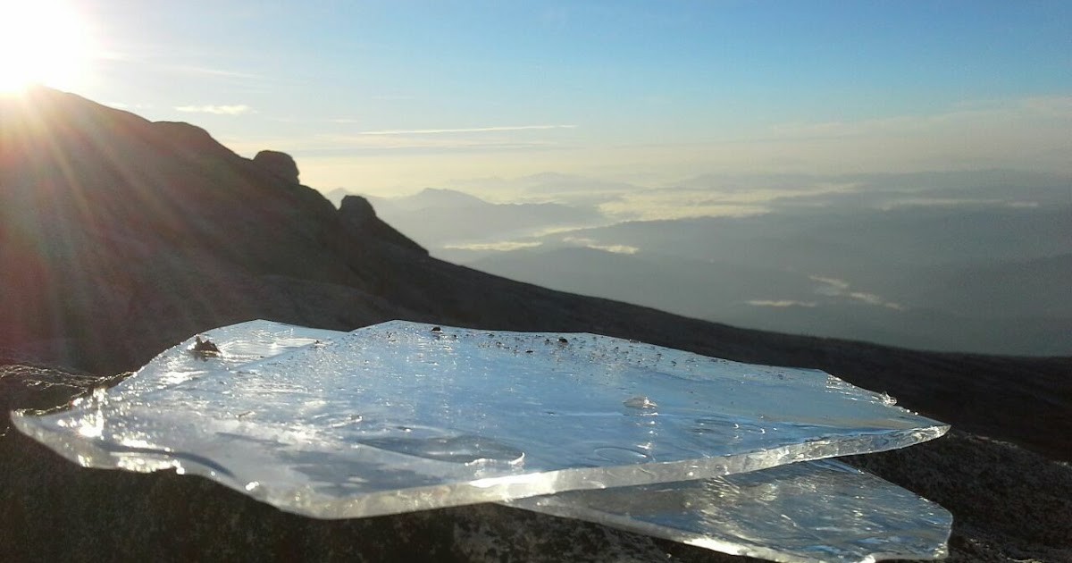 Embun beku seakan Salji di Gunung Kinabalu - Blog Berita terkini dari masa ke semasa