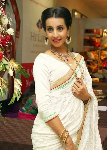 Sanjjanaa Stills At Hi Life Exhibition