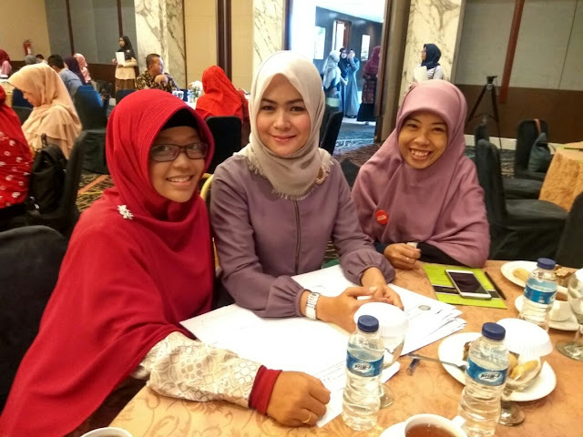 https://kataella.blogspot.co.id/, Ella Nurhayati, Shalihah Motherhood, Bang Syaiha, dunia emak-emak, kepenulisan, Love Story Off Birthing, Ramadhan Happy Ala Mahmudah (mamah muda shalihah), Catatan Cinta Pejuang ASI