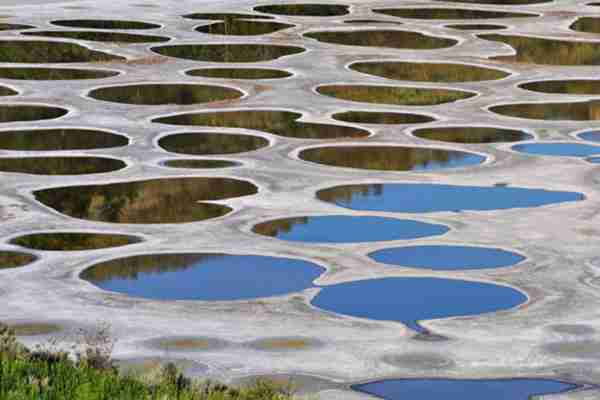 Danau Spotted Lake