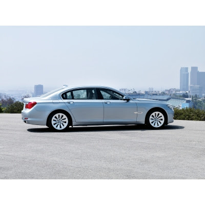 2010 BMW ActiveHybrid 7 Side View