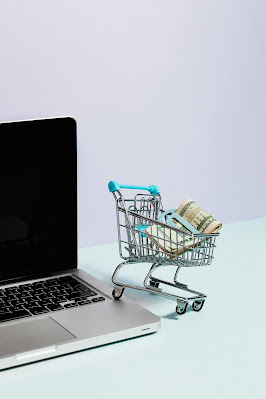 Perbedaan E-Commerce, Marketplace, dan Online Shop