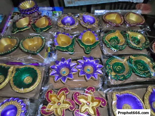 A collection of clay and earthen Diyas for Diwali