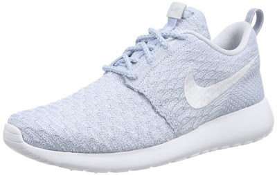 Nike Womens Rosherun Flyknit Running Shoe