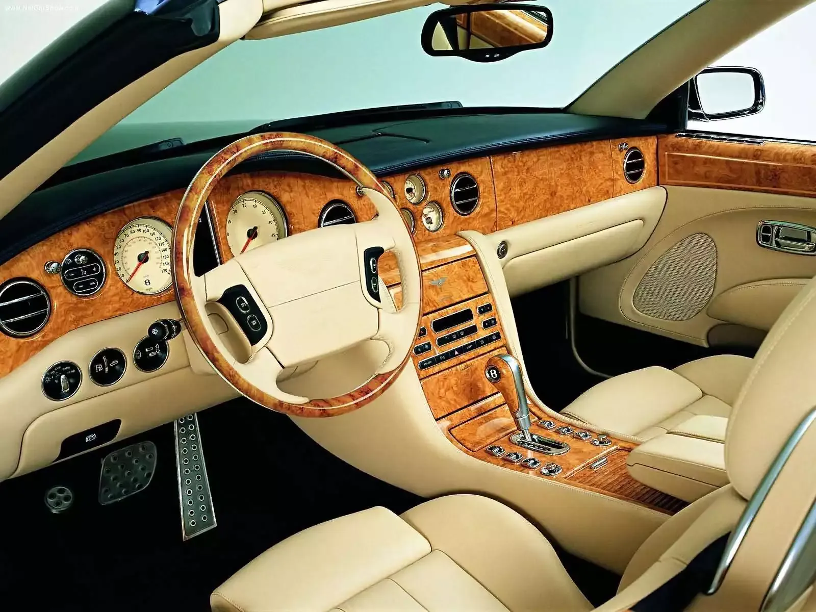 Hình ảnh xe ô tô Bentley Arnage Drophead Coupe 2005 & nội ngoại thất