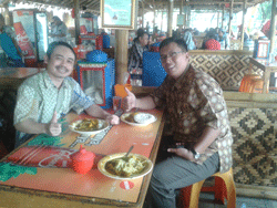 Menikmati Kelezatan Laksa Di Kawasan Wisata Kuliner Laksa Tangerang