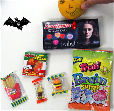 Gummi Lunch Bag, Brain Surge, Twilight Hearts