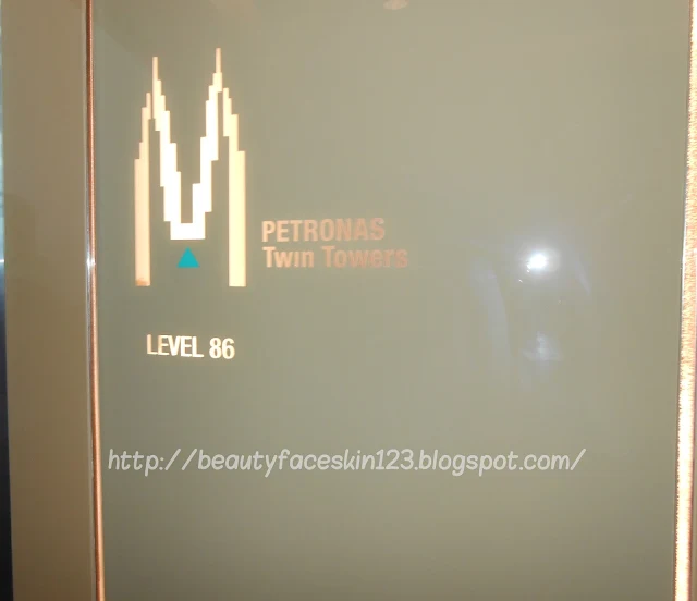 KLCC  PETRONAS TWIN TOWER SKYBRIDGE