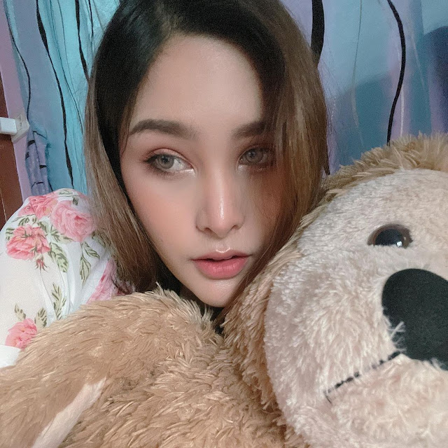 Napatsarin Alice Sungseangsoong (@aphrodite1812) – Instagram Famous Thailand Transgender Woman