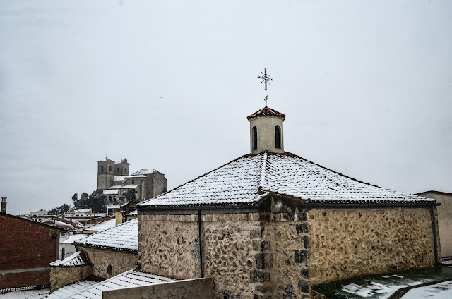 Ermita el cristo de fondo iglesia ,(Campo Real)Nevada