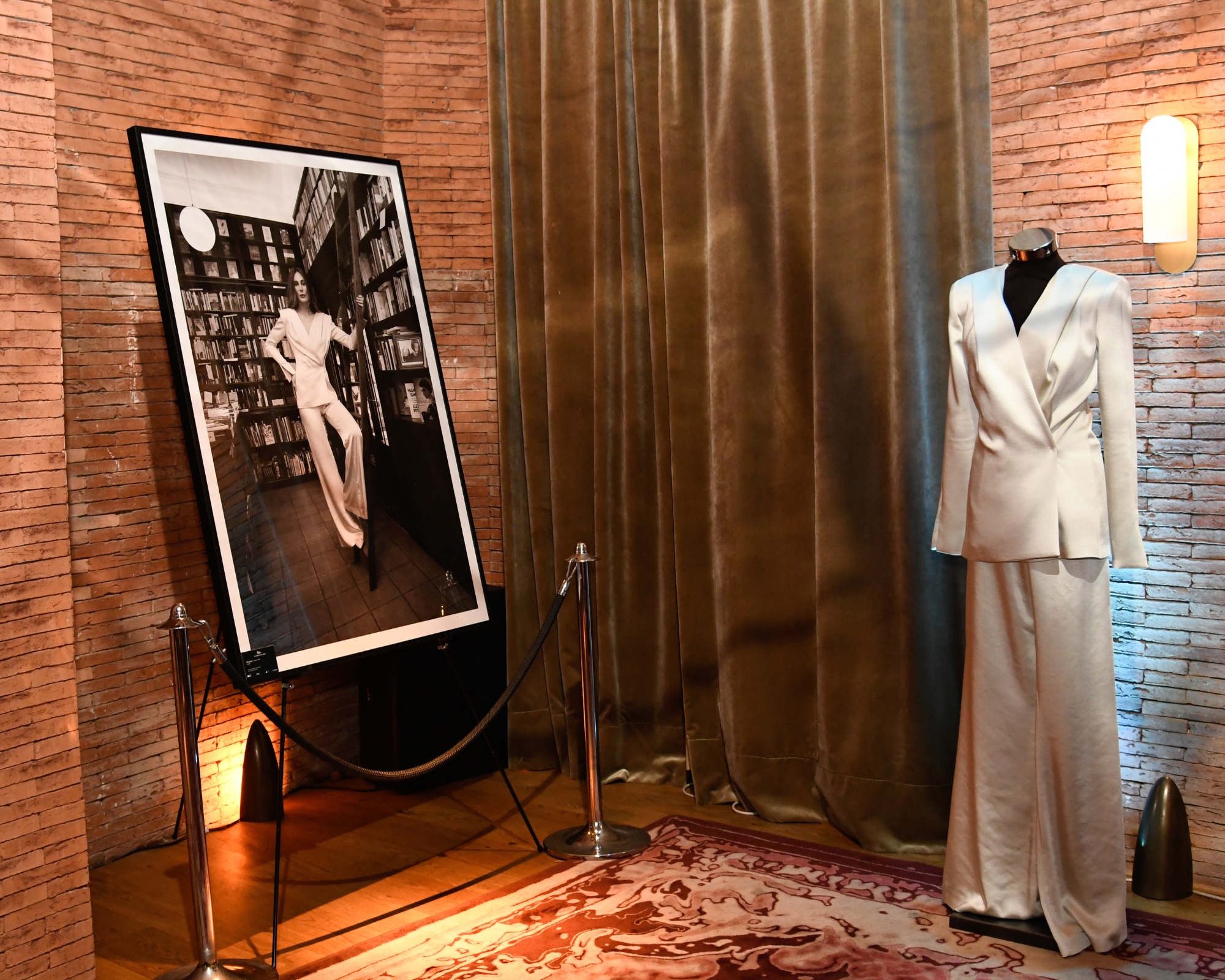 "50 años de elegancia y creatividad: Fely Campo, la diseñadora de alta costura que marca historia en Madrid Es Moda"